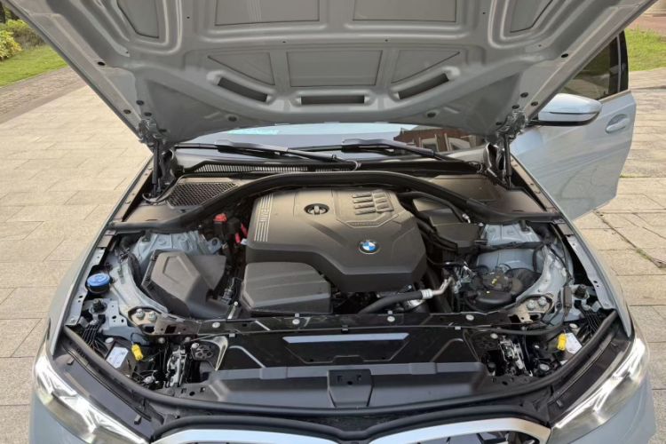 Used BMW 3 Series 2025 325Li M Sport Package Interior 9