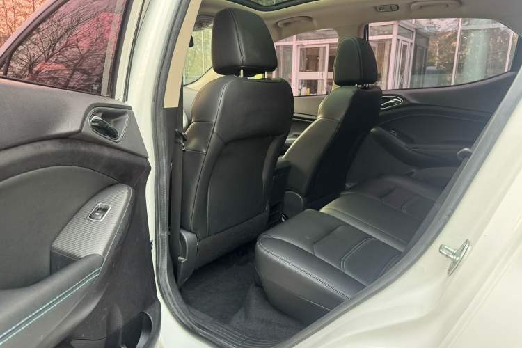 Used BYD Yuan New Energy 2018 EV360 Smart Connect Cool Edition
