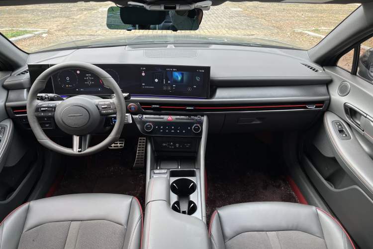 Used Hyundai Sonata 2024 2.0T N Line Pro Interior 5