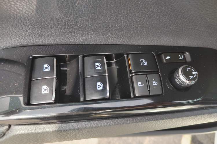 Used Toyota Camry 2019 2.0G Luxury Edition China VI Standard
