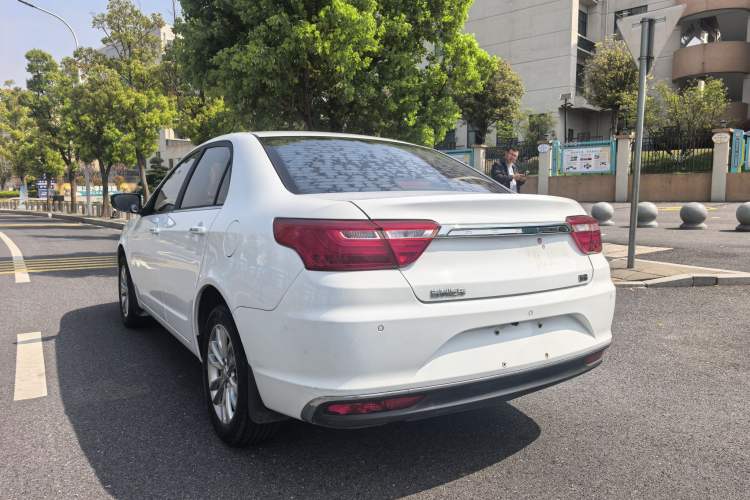 Used Geely Auto Vision 2019 Upgraded Model 1.5L Manual Luxury Version China VI Standard
