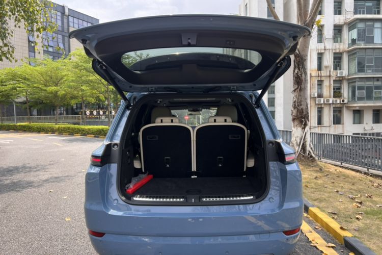 Used Li Auto L9 2022 Max model