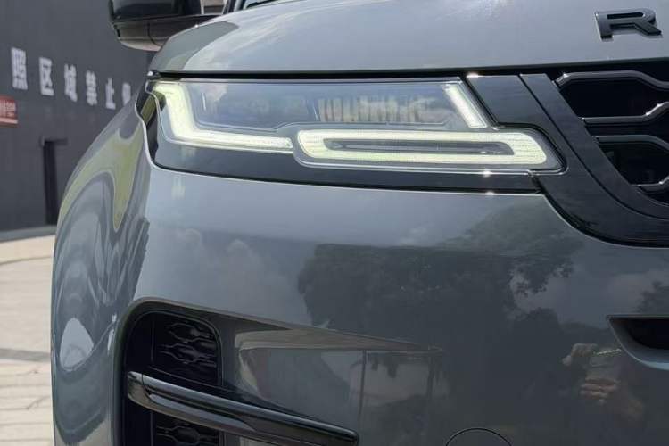 Used Land Rover Range Evoque 2020 249 PS R-DYNAMIC S First-Edition Sport Custom Edition