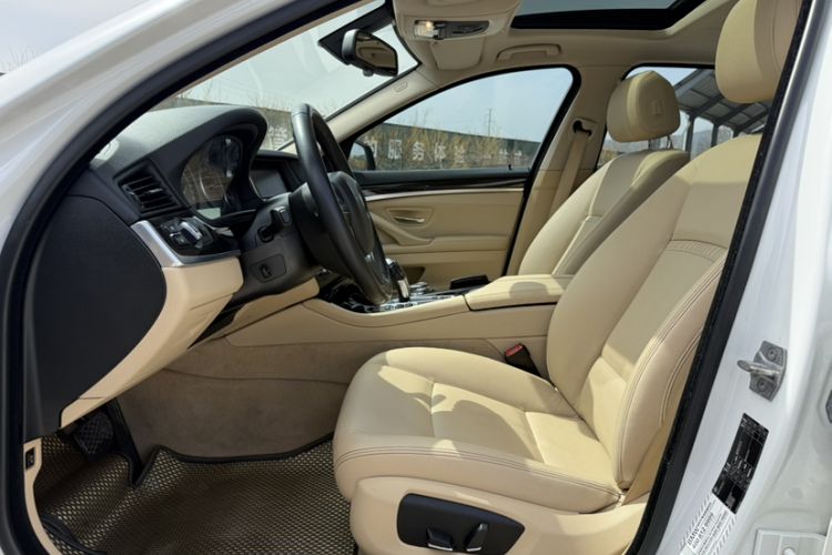 Used BMW 5 Series 2014 525Li Luxury Design Package
