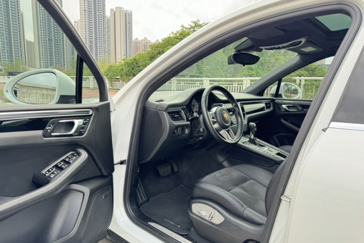 Used Porsche Macan 2017 Macan S 3.0T Interior 7