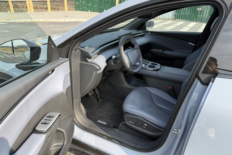 Used XPeng G7 2025 Model—702 Ultra Long Range Interior 9