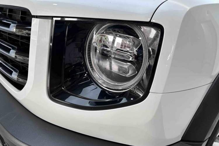 Used Haval DARGO 2021 1.5T DCT Two-Wheel Drive Labrador Edition Left Front Headlight