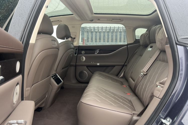 Used Hima S9T 2025 Model Pure Electric Four-Wheel-Drive Ultra Interior 4