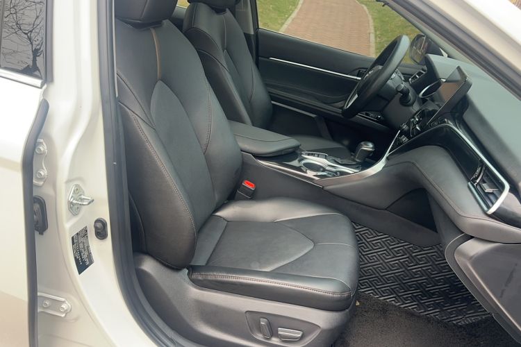 Used Toyota Camry 2023 2.0G Luxury Edition Right Front Seat