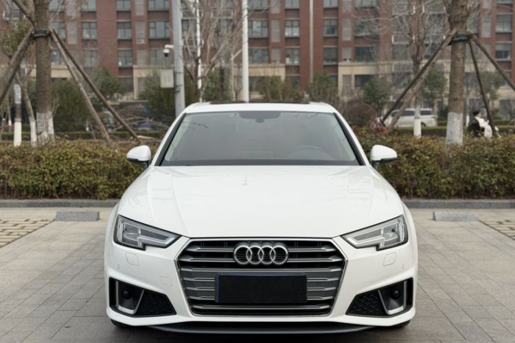Used Audi A4L 2019 40 TFSI Fashion Version China V
