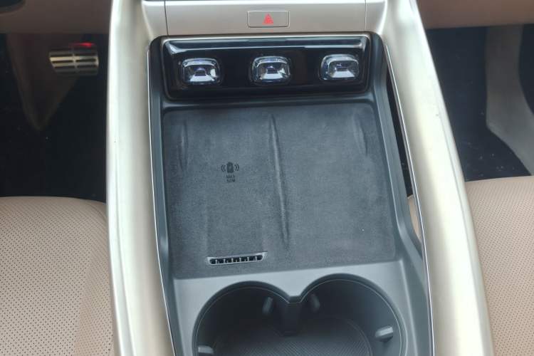 Used ARCFOX Alpha S5 2024 708MAX 200kW
