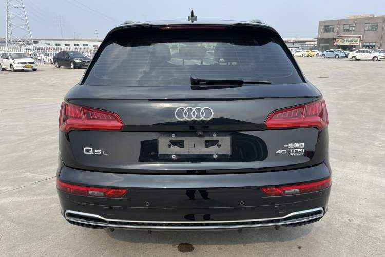 Used Audi Q5L 2020 Updated 40 TFSI Prestige Fashion Edition
