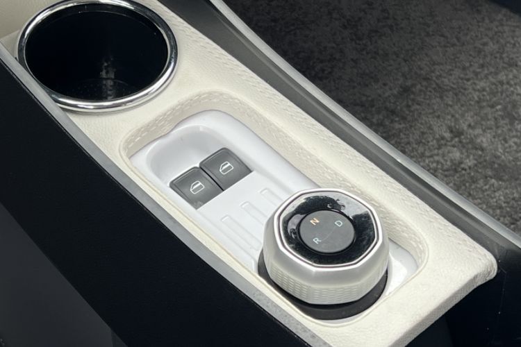 Used Geely Galaxy Panda 2025 210km Panda Kart Interior 8