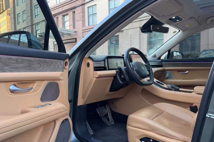 Used Hima AITO M5 2022 Extended-Range Four-Wheel Drive Performance Version
