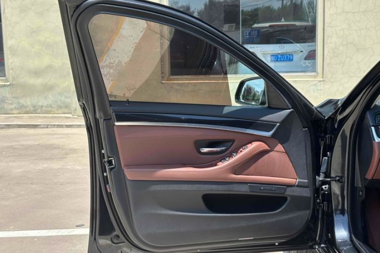 Used BMW 5 Series 2014 520Li Elegant Model