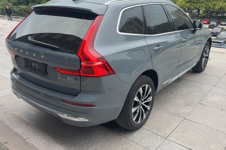 Used Volvo XC60 2023 B5 4x4 Smart Luxury Edition
