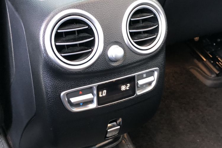 Used Mercedes-Benz GLC 2022 Second Facelift GLC 260 L 4MATIC Luxury Edition
