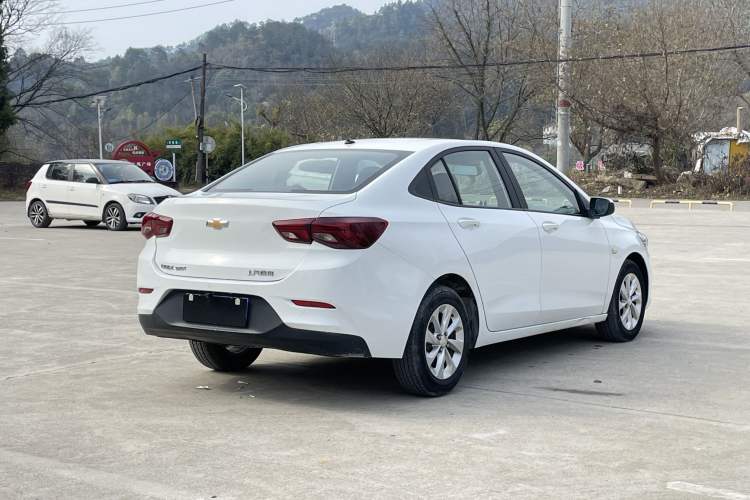 Used Chevrolet Cavalier 2022 325T Automatic Enjoyment Edition