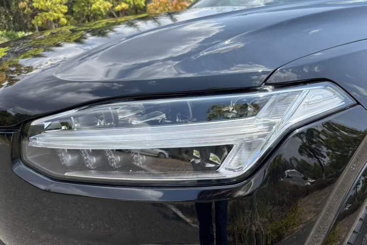 Used Volvo XC90 2023 B6 Zhiyi Luxury Edition 7-Seater Exterior 7