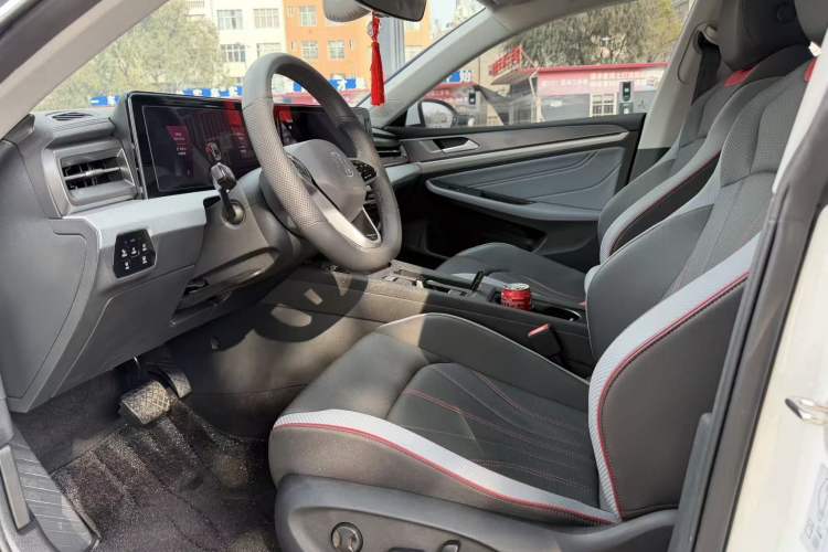 Used Volkswagen Lamando 2024 Lavida L 280TSI DSG Cool & Spicy Edition