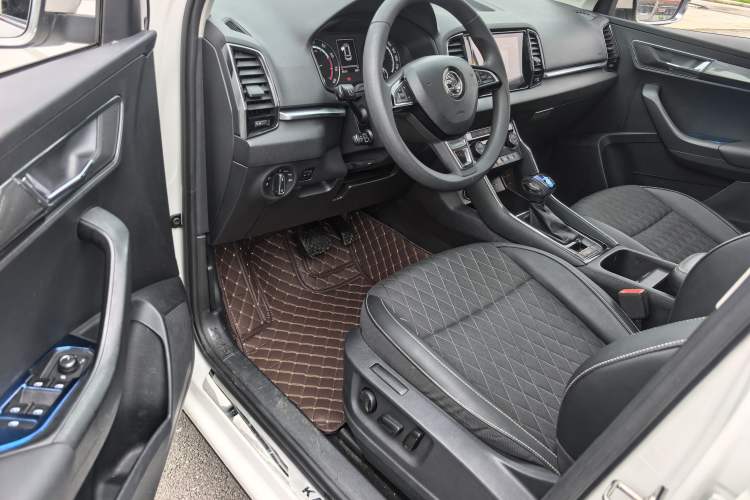 Used Skoda Karoq 2020 TSI280 Luxury Smart Edition China VI Standard Interior 3