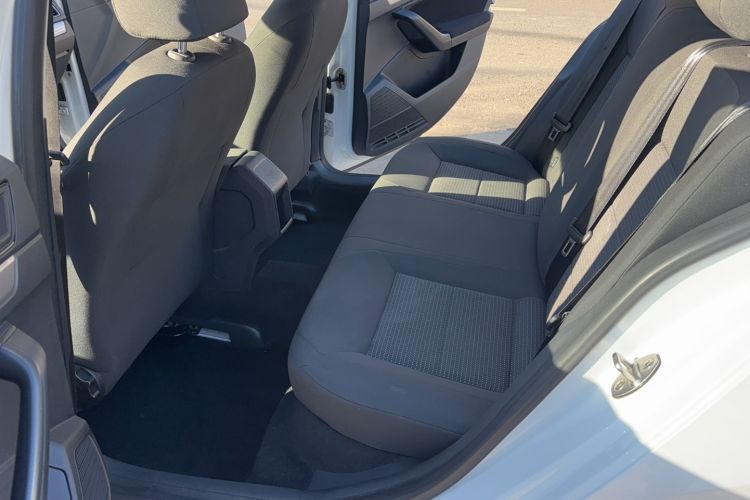 Used Volkswagen Lavida 2015 1.6L Manual Fashion Edition