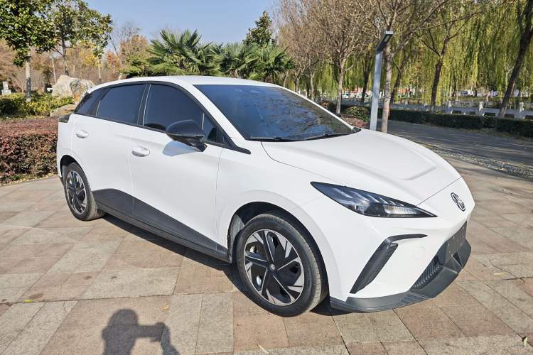 Used MG 4 EV 2022 425 km Luxury Edition Exterior 2