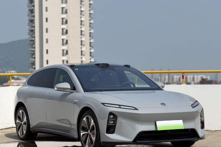 Used Nio ET5T 2025 75 kWh Touring Exterior 2