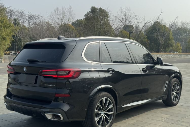 Used BMW X5 2022 Restyled xDrive 30Li M Sport Package
