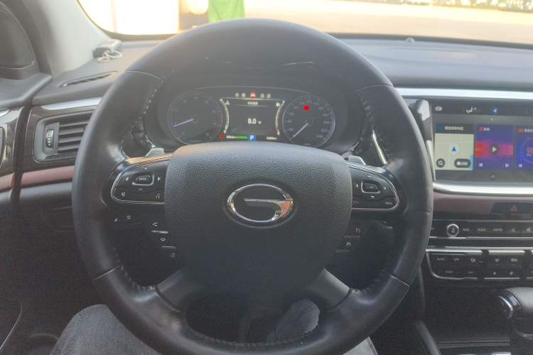 Used GAC Trumpchi GS8 2017 320T Two-Wheel Drive Luxury Smart Connectivity Version (7 Seats)