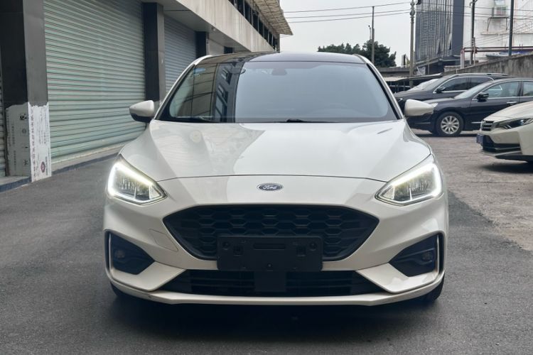 Used Ford Focus 2020 Sedan EcoBoost 180 Automatic Trend Edition