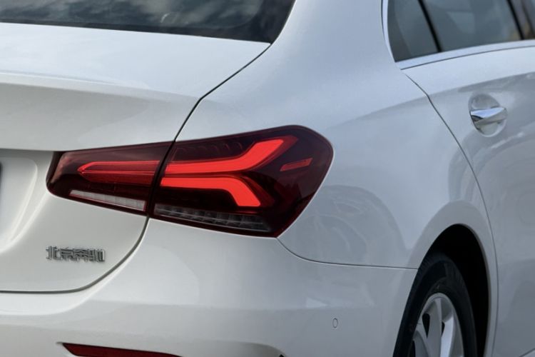 Used Mercedes-Benz A-Class 2021 A 200 L Sport Sedan Fashion Model
