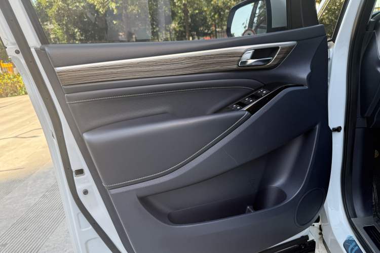 Used GAC Trumpchi M8 2021 Master Series 390T Prestige Edition Interior 11