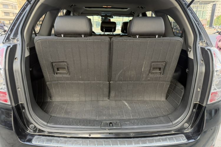 Used Chevrolet Captiva 2014 2.4L 4x4 Flagship Edition 7 Seats