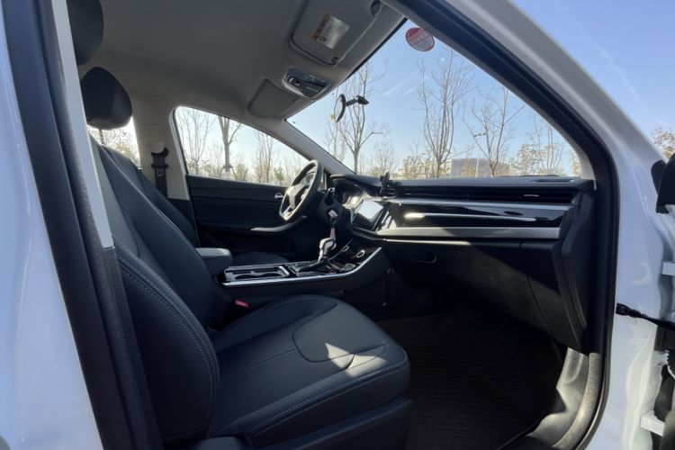 Used Chery Arrizo 5 2025 Excellence Version 1.5L CVT Fashionable Edition
