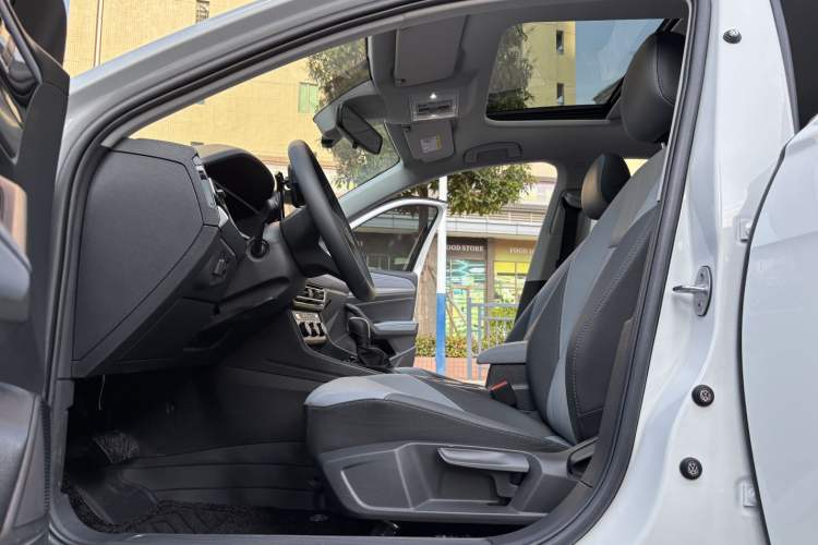 Used Volkswagen Lavida 2024 1.5L Automatic Starry Sky 5 Million Edition