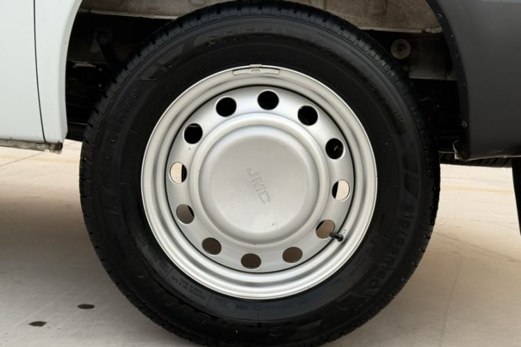 Used JMC Transit 2021 2.8T Space King Taurus Short Wheelbase Mid-Height 6-Seater Diesel Euro VI JX493
