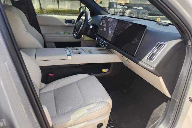 Used Li Auto L6 2025 Max Smart Refresh Edition
