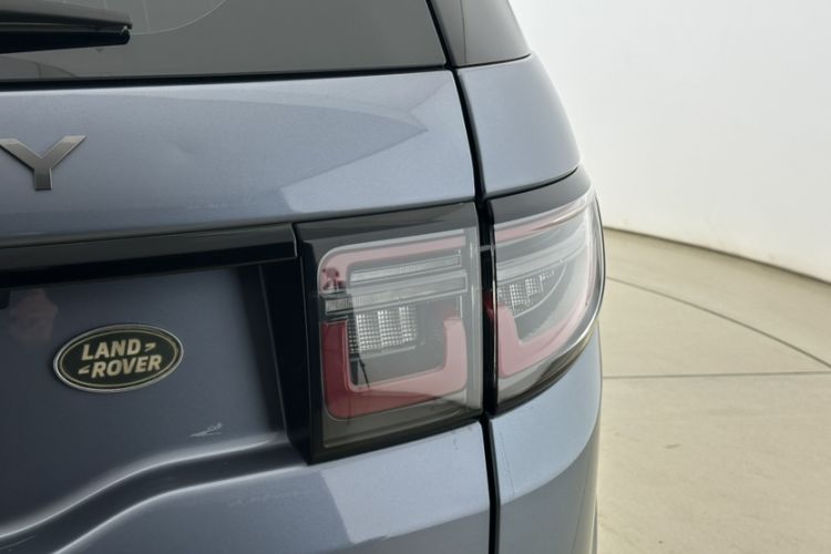 Used Land Rover Discovery Sport 2020 249 PS R-Dynamic Performance Edition Exterior 6