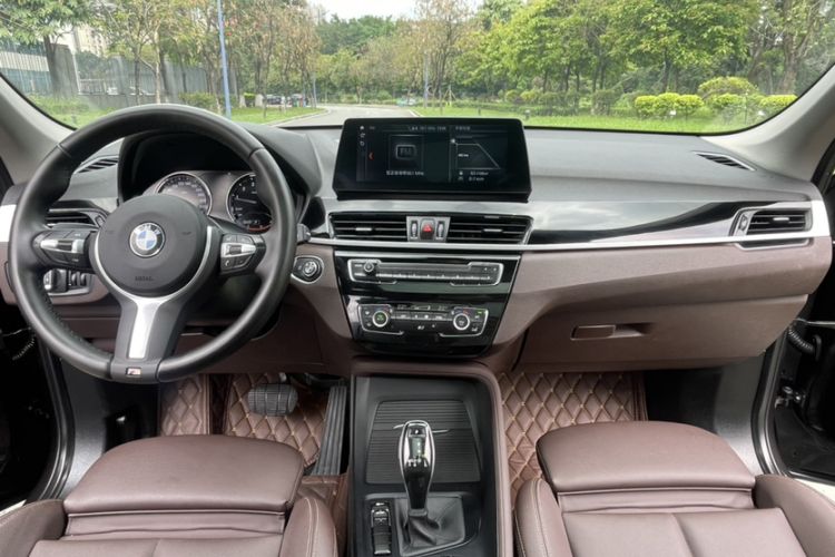 Used BMW X1 2021 Restyled sDrive25Li Leading Edition Interior 2