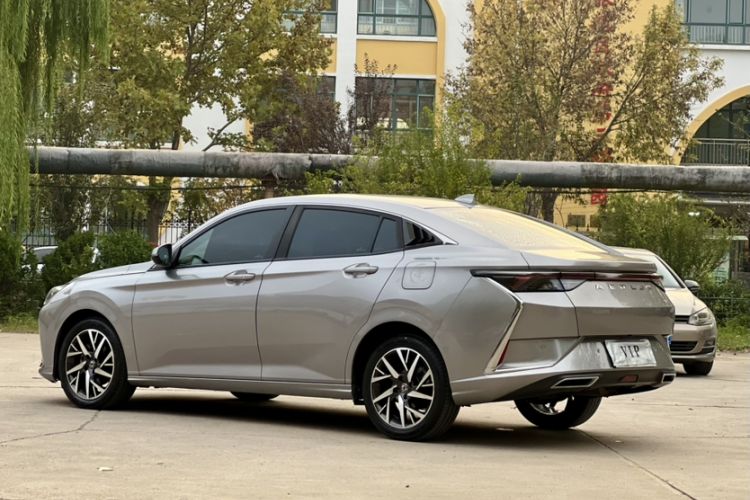 Used Dongfeng Aeolus Yixuan 2020 230T Automatic Advanced Edition
