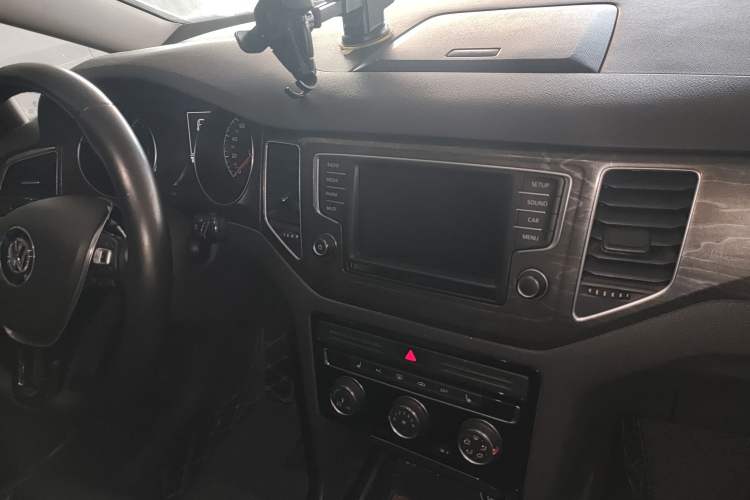 Used Volkswagen Golf Sportsvan 2016 280TSI Automatic Luxury Model