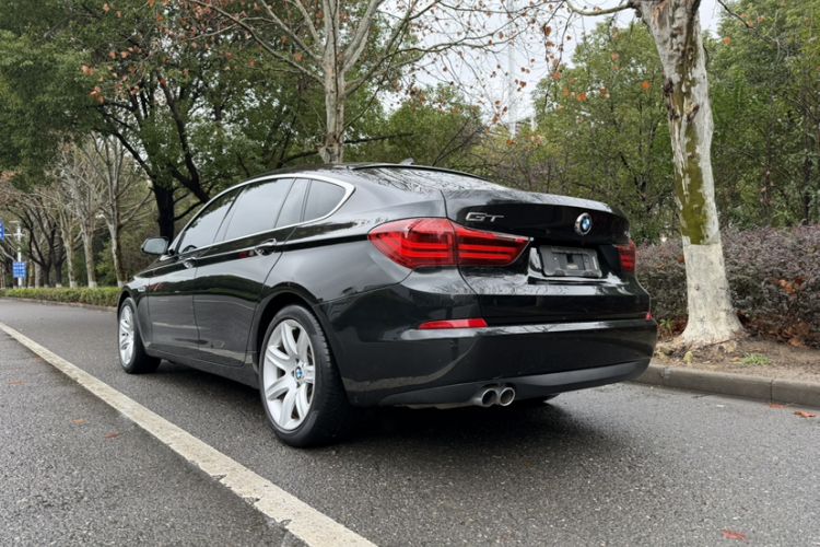 Used BMW 5 Series GT 2017 528i Leading Model