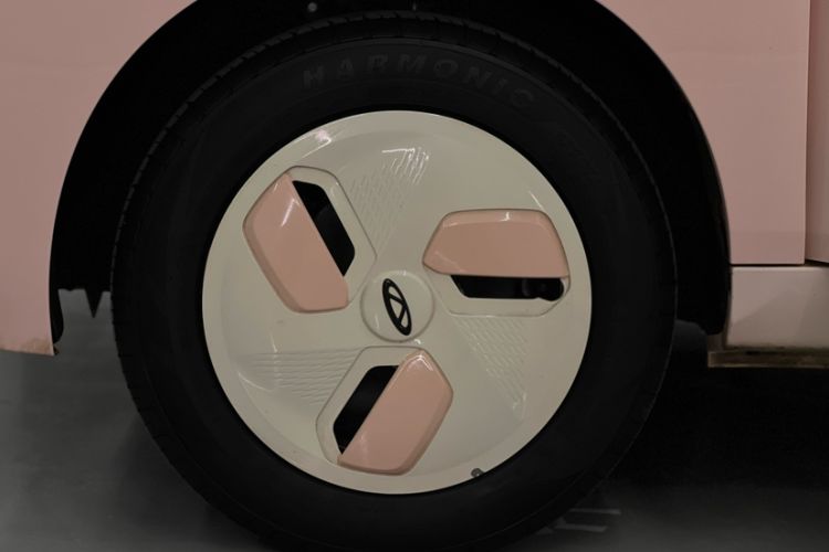 Used Chery New Energy QQ Ice Cream 2022 170km Sundae Phosphate Lithium-Ion