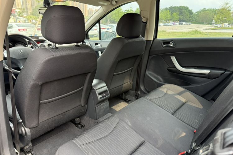 Used Peugeot 408 2013 2.0L Automatic Comfort Edition Interior 2