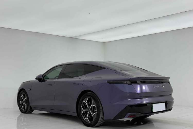 Used Lynk & Co Z10 2025 95 kWh 806 km Range Rear-Wheel Drive Advanced Driver-Assistance System Max
