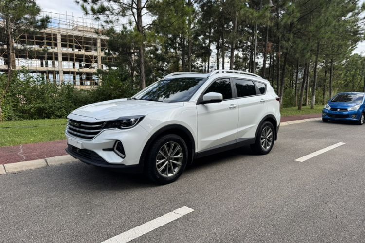 Used JETOUR X70M 2020 Revised 1.5T DCT Prestige Partner Version 7 Seats