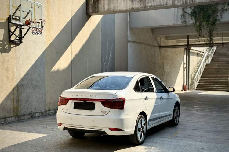 Used Dongfeng Aeolus E70 2021 Revised Version 2 500 Ultra-Comfort Edition Exterior 3