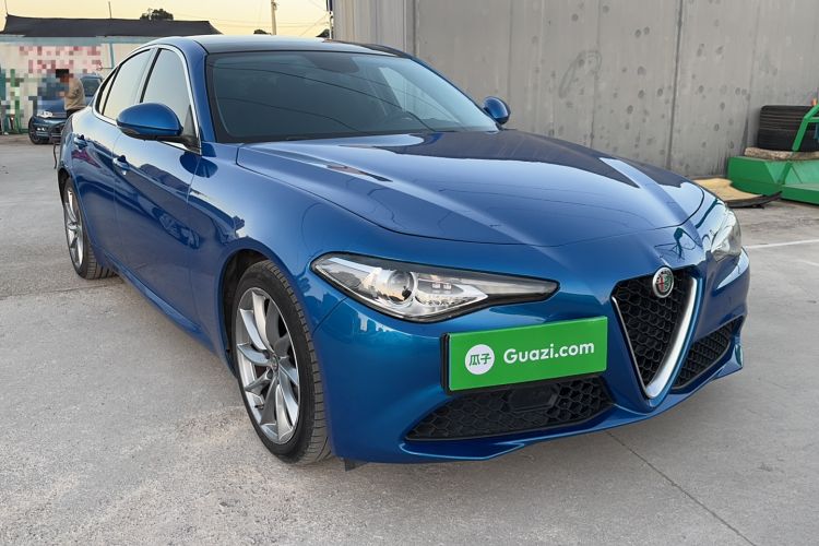 Used Alfa Romeo Giulia 2017 2.0T 200HP Luxury Edition