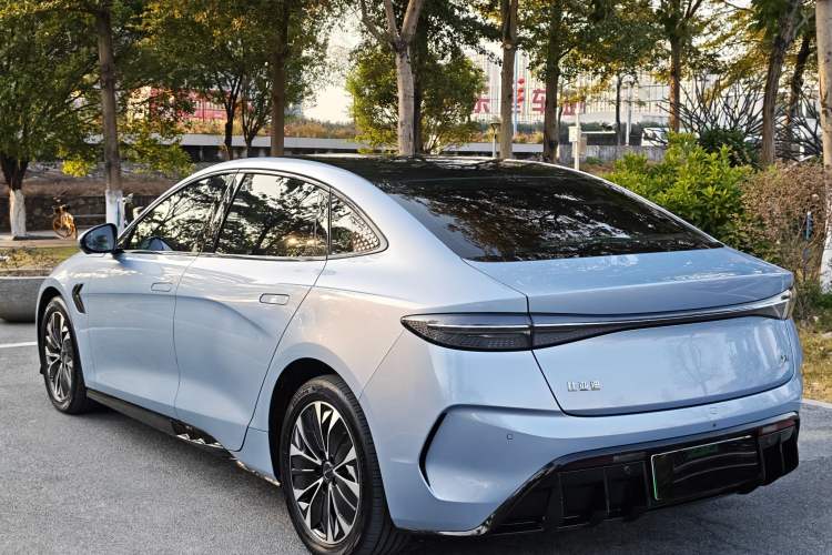 Used BYD Seal 2022 550 km Standard Range Rear-Wheel Drive Prestige Version